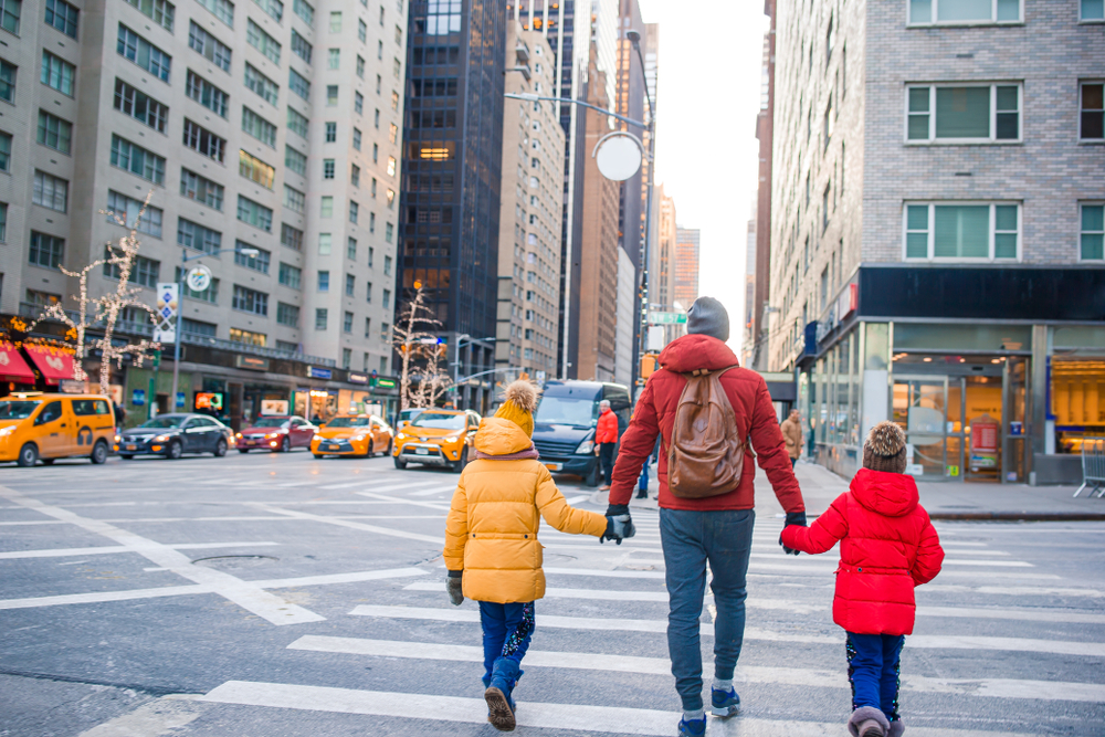 nycHealthy's tweet photo. Headed out today? Make sure to take care when walking on snow and ice, especially if you're an older adult:
✅ Wear sturdy shoes or boots
✅ Use handrails on stairs
✅ Take short steps and walk at a slow pace
Learn more: https://t.co/VbnwXGdHJR https://t.co/ElisgHUeGx