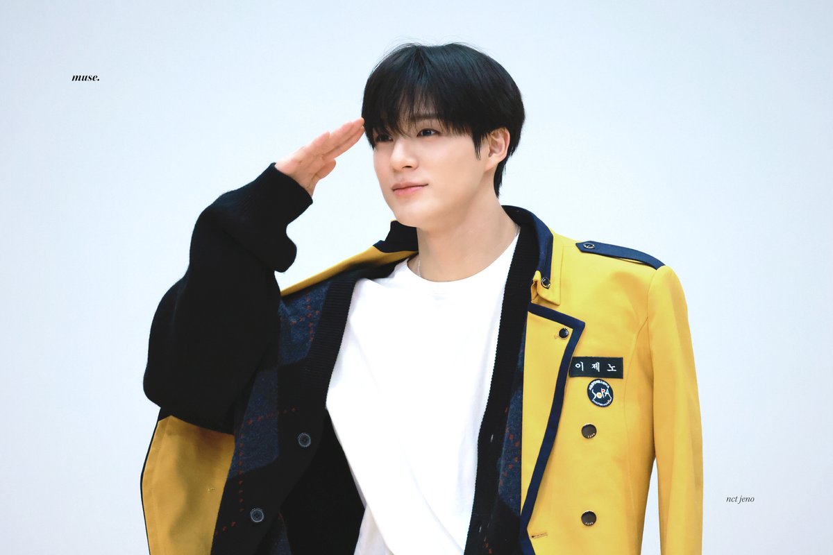 muse0423's tweet photo. 241221 이제노 선배님 왜이러세요 얼굴 왜이러시냐구요오오😭😭😭 #nctdream #jeno #제노 https://t.co/4OooNMPIHU