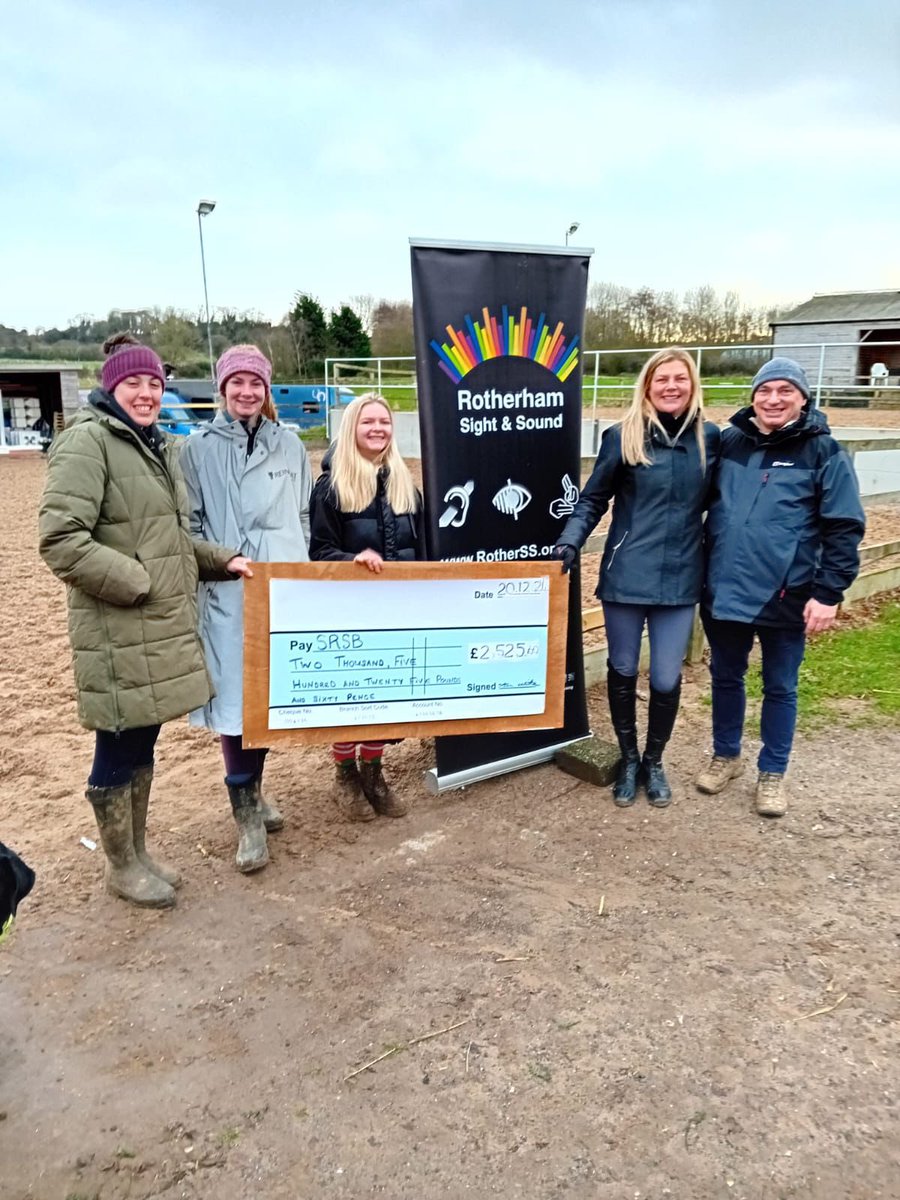 Lee White tweet media