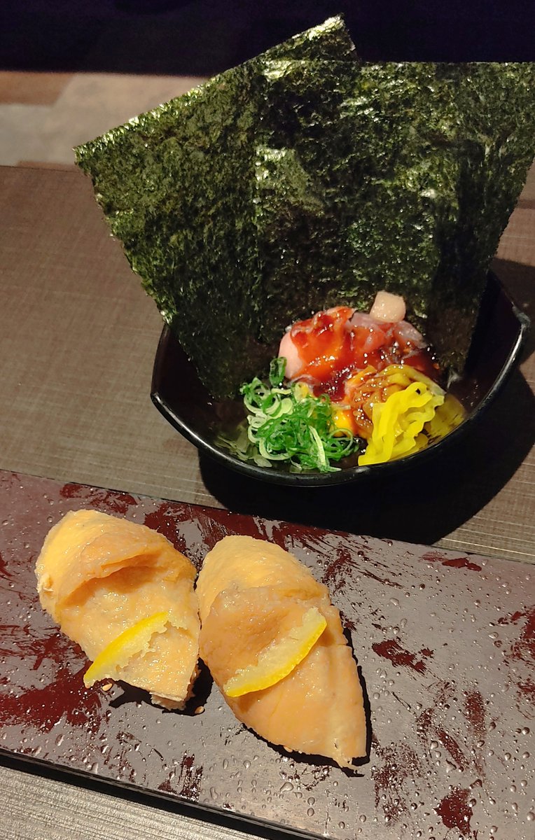寿司もおつまみ系も食べ放題でお調子に乗ってぱかぱか注文してぽいぽい食べてた。あ、てんぷらも3種一皿食べたのに写真記録撮り損ねてた。食べるのに夢中で(;^-^A でもなんか衣がおせんべいみたいなごりごりさなんでゆず庵で天ぷらを注文するのは素人にはオススメ出来ないと思った 