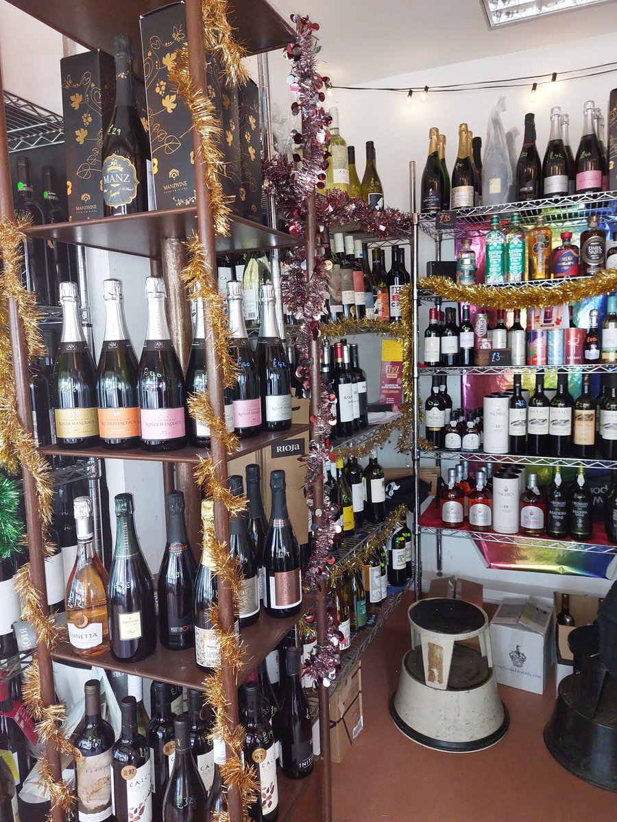 I'll be at The Cowshed from 3-5:30 today to help with the choosing of wines, and maybe with a bottle open for sampling. See you there? #Abingdon #wine