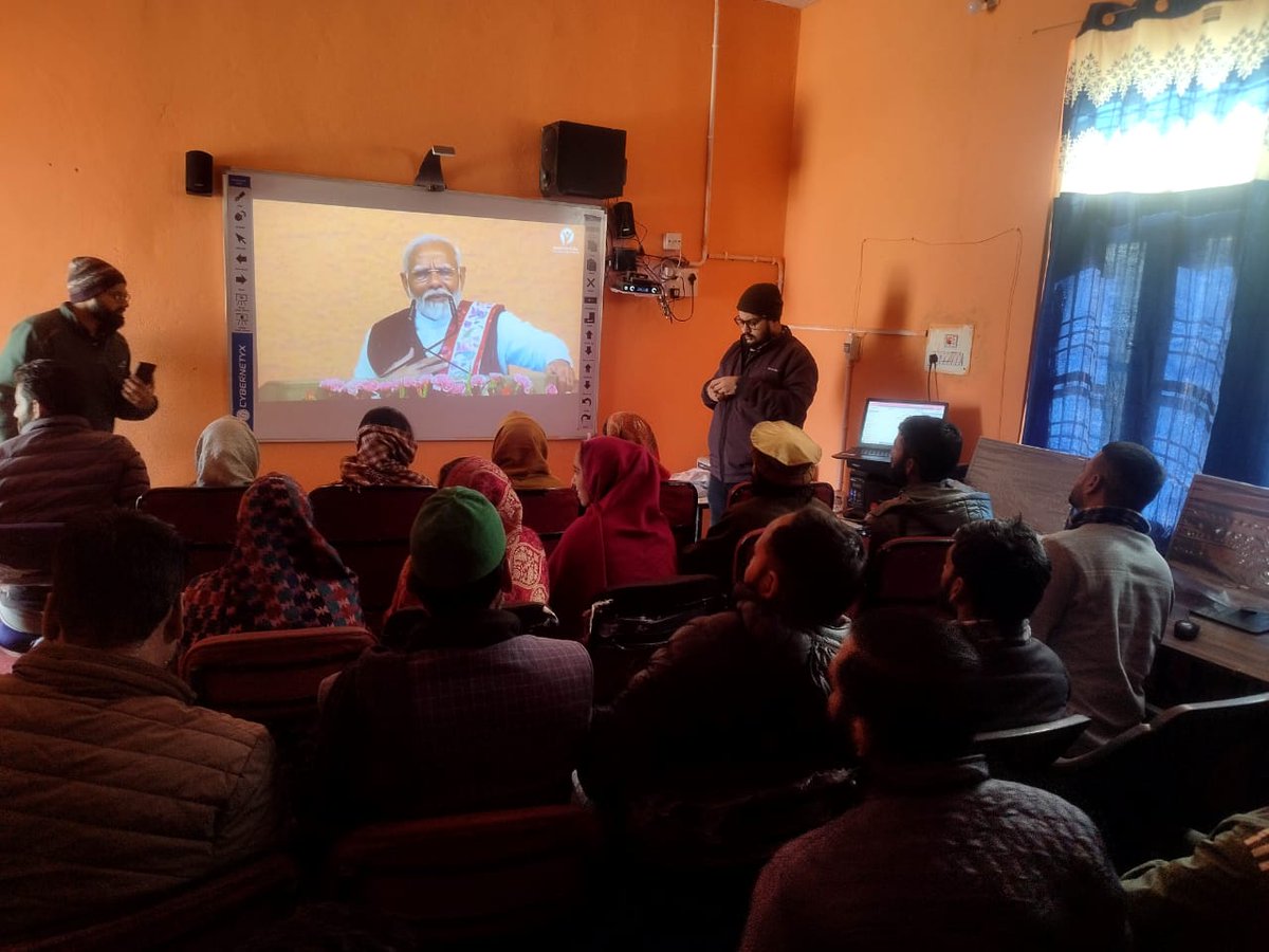 BlockChassana's tweet photo. #UdyamJagriti

Sensitization of people under #MissionYUVA  designed for promotion of spirit of #entrepreneurship at panchayats of Village Tuli
For info, visit https://t.co/u6njNRxK5K

@diprjk @AsadamAijaz @DMReasi  @Acpytreasi @dioreasi1 @LabourMinistry @DirEmpjk @YuvaJKofficial https://t.co/RhkTtrvWfa
