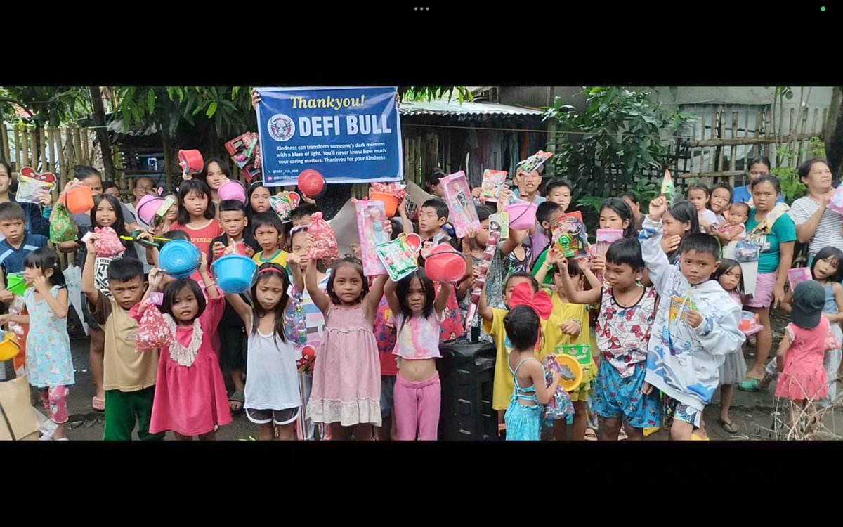 Dianah143's tweet photo. DAY ONE !!
"There is no exercise better for the heart than reaching down and lifting people up." - John Holmes

We are grateful and thankful to our Sponsors !!! 

#Giftgiving📌
#DayOne 📌

Thank you🙏  @XRP_FLR_SGB 
#DefiBull #GivingBack #CommunitySupport #SeasonOfGiving #Joy #Happiness #MakingADifference #SpreadTheLove
#FlareNetwork #Flare #SongbirdNetwork #cryptocurrency #DeFi  #SGB #nftcommunity #Xrpcommunity