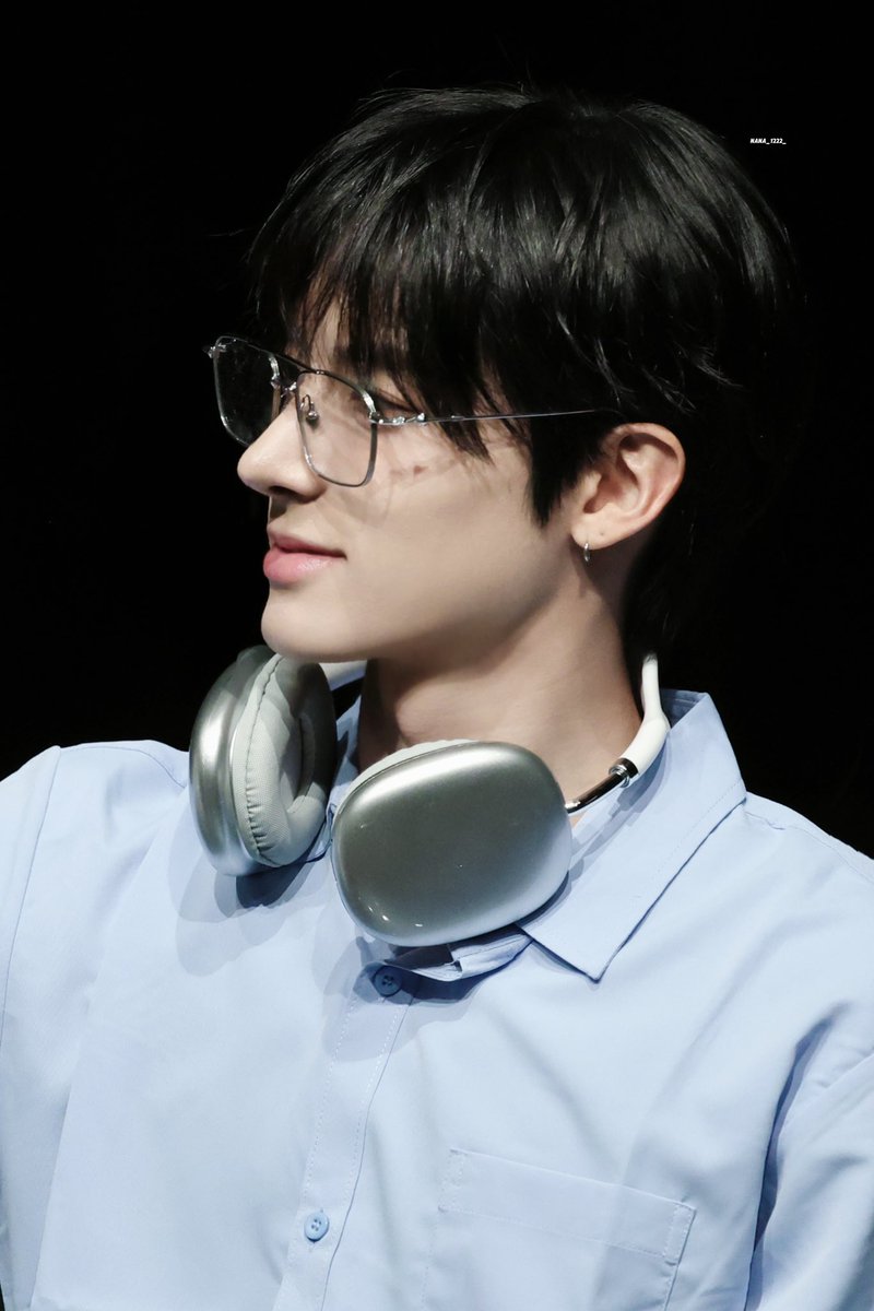 Nana_1222__'s tweet photo. ܣ
┈┈┈☆☆☆┈┈┈
┈┈╭┻┻┻╮┈┈
┈┈┃╱╲╱┃┈┈
┈╭┻━━━┻╮┈
┈┃╱╲╱╲╱┃┈
┈┗━━━━━┛┈
  HAPPY ERIC DAY!

#THEBOYZ #더보이즈 
#ERIC #에릭
#손영재 
#영재천재_에릭이_생일축하해
#LOVE_FOR_MY_RIC https://t.co/FYmCXTW6Cc