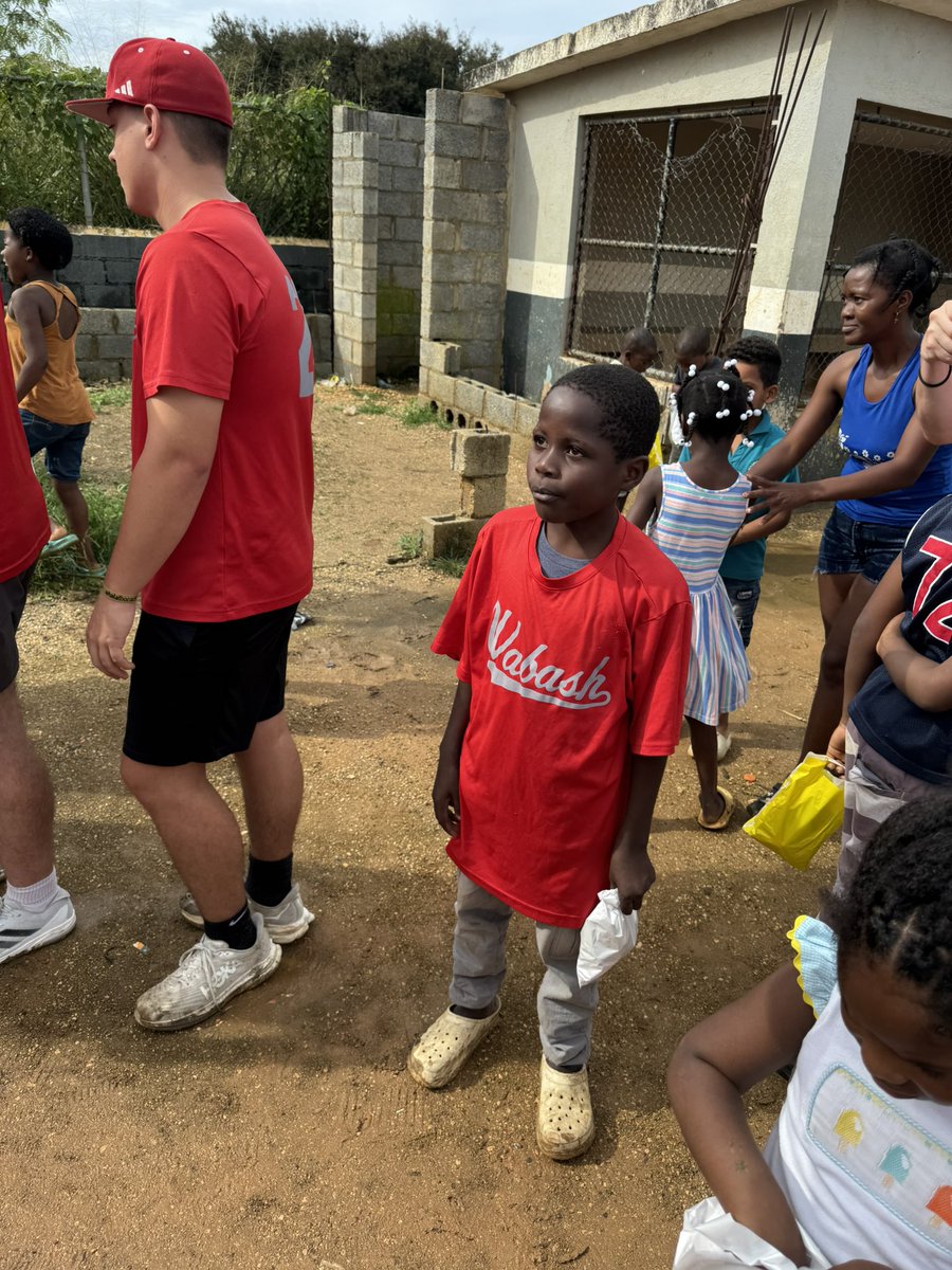 Todd McDorman (@toddmcdorman) on Twitter photo A contingent of <a href="/WabashBaseball/">Wabash Baseball</a> visited Gautier Saturday morning for a parade and to pass out candy with Santa to almost 300 children. Some also were delighted to leave with <a href="/WabashCollege/">Wabash College</a> gear. A contingent of <a href="/WabashBaseball/">Wabash Baseball</a> visited Gautier Saturday morning for a parade and to pass out candy with Santa to almost 300 children. Some also were delighted to leave with <a href="/WabashCollege/">Wabash College</a> gear.