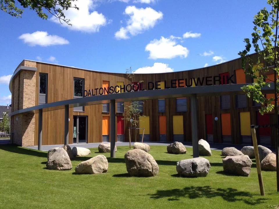 Richard van den Berg tweet media