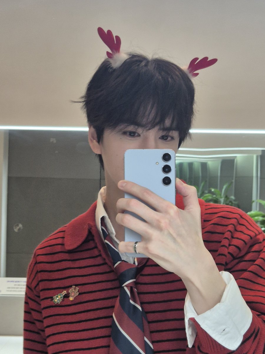 ᴍᴀᴜꪜᴇ. tweet media