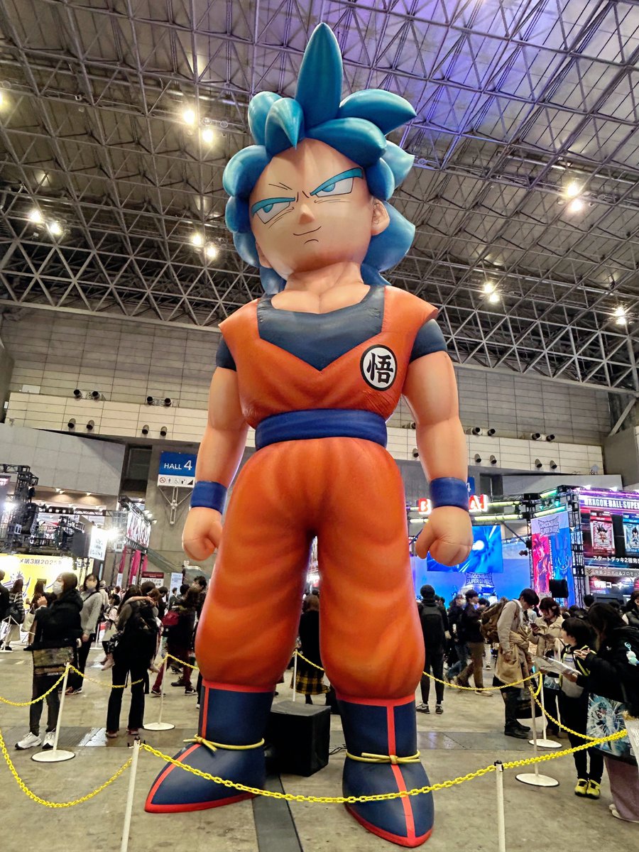 hnntmm's tweet photo. 今年も行ってきたよ！大発表もしたりでありがてぇ💓もうジャンフェスに来て今年も終わりやな〜って思うようになった。今回もステージまでちょろっとブースへ。好きだけに囲まれた空間でやっぱり自分もオタクで偉くて結局幸せで最高✌🏻ってこと✨ #ジャンプフェスタ 2025 https://t.co/9Zmo0pkddO