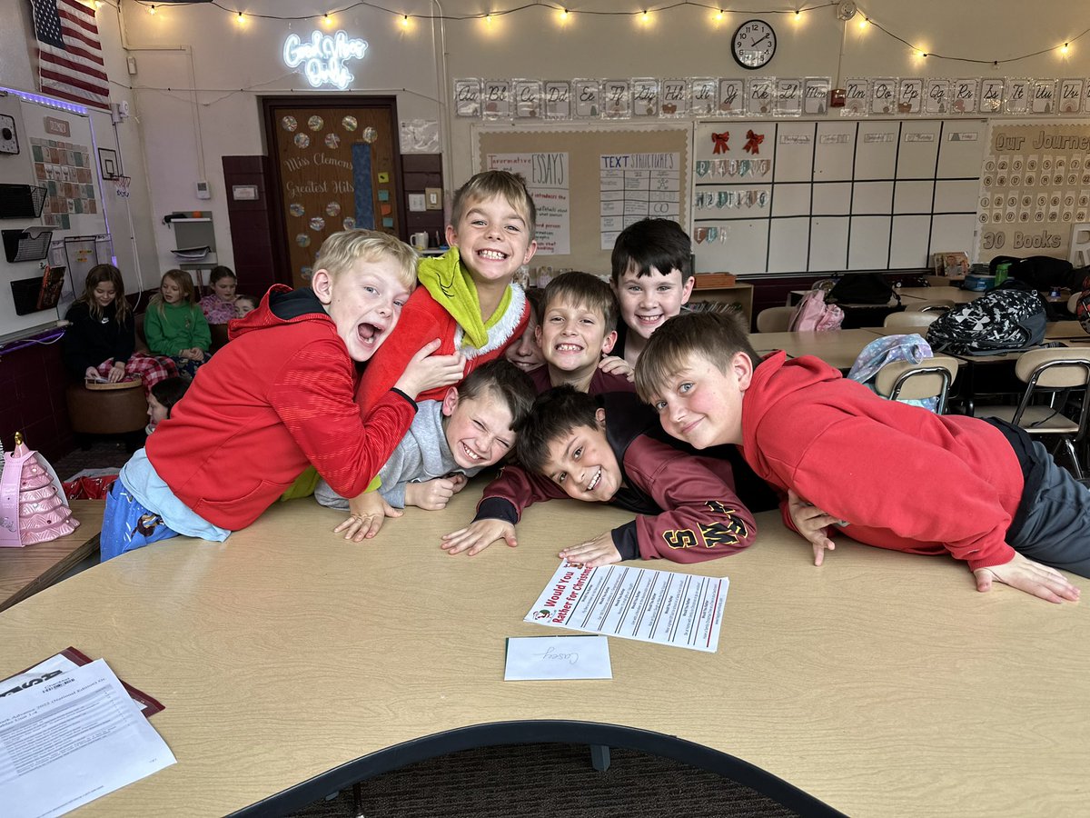 Miss Clemons tweet media