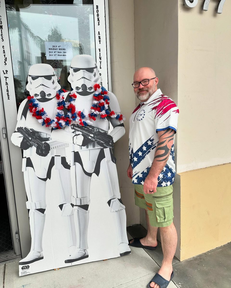 sidebarcantina's tweet photo. Happy birthday to Sidebar co-host Mr. Jason Roskam! Love ya, bro, may the Force be with you! ❌⭕️ https://t.co/6vVUdLm7ax