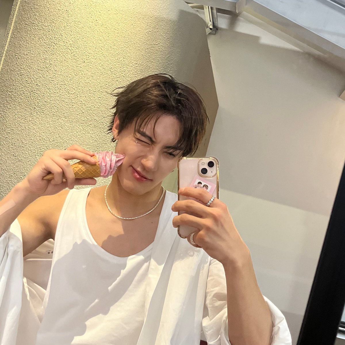 sohnericthinker's tweet image. happy birthday to the sweetest, loveliest, funniest, kindest boy on earth, our energy boy eric!! thank you for bringing deobis so much happiness everyday, can’t wait to see what the future holds 🥲

always remember deobis love you ❤️

#영재천재_에릭이_생일축하해
 #LOVE_FOR_MY_RIC