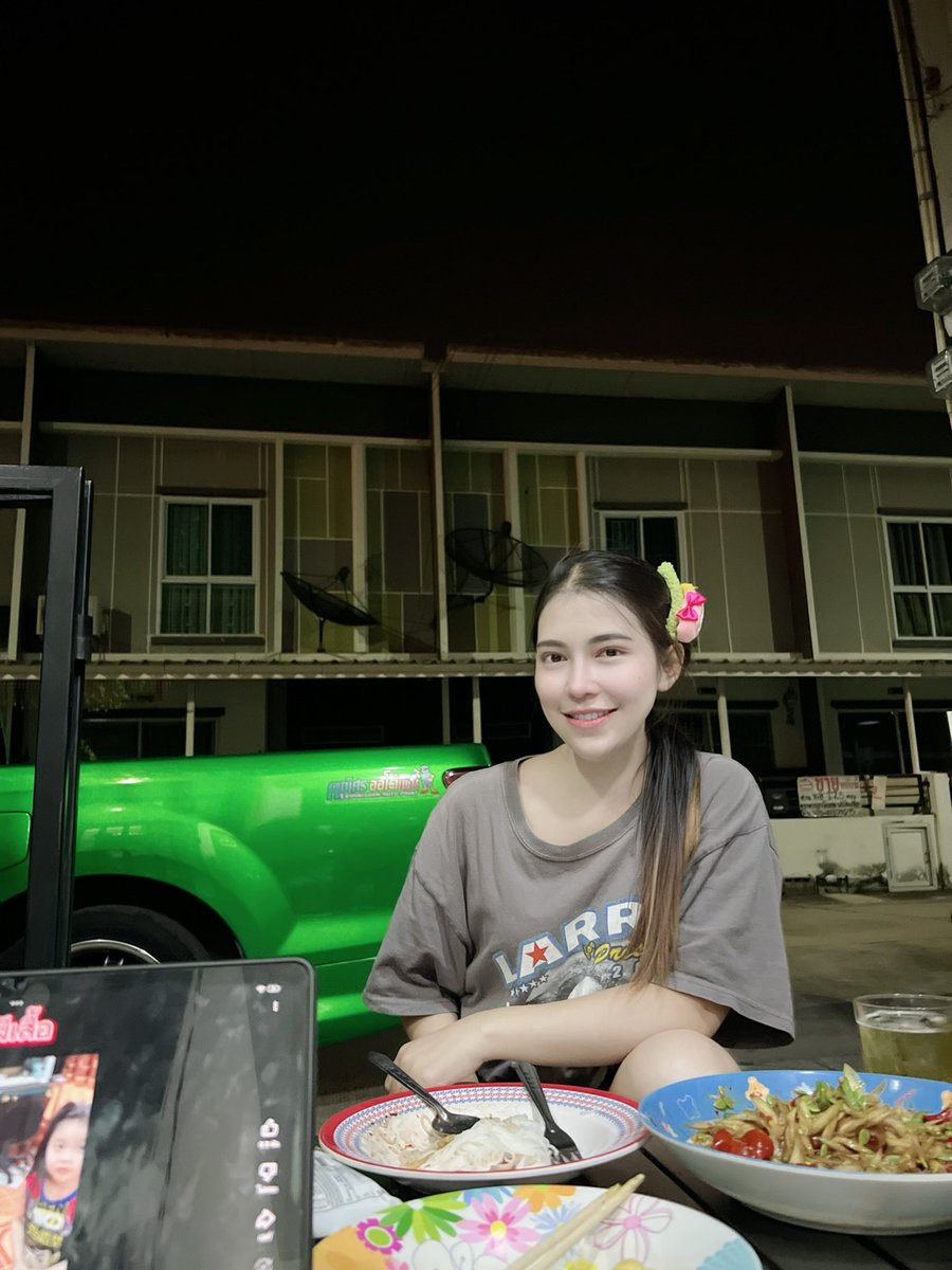 modtanoiii12's tweet photo. อดีตช่างมัน ปัจจุบันชั่ง ขวดขาย 😅😅 https://t.co/xSSJ0k2Q0d