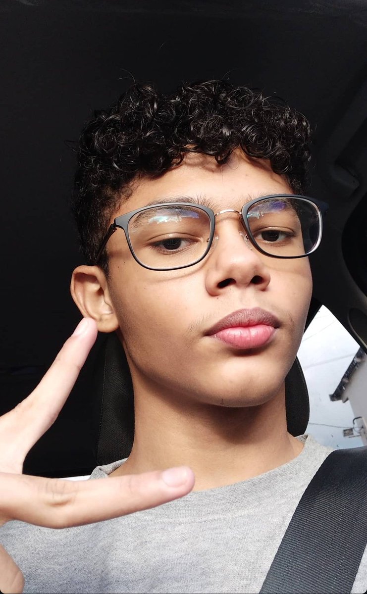 juninho gibis ruindade pura #ODiaboNaPorta tweet media