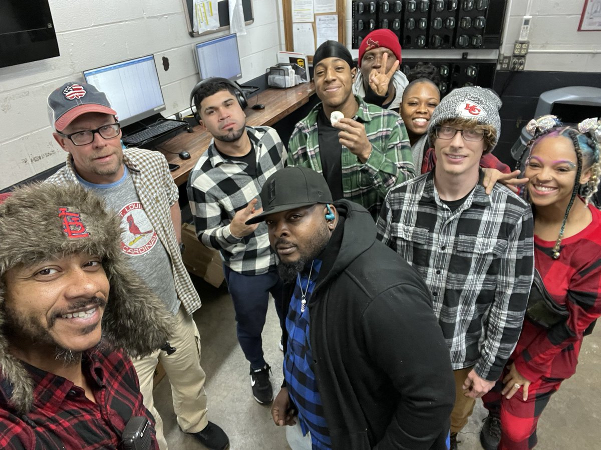 Berner's UPS Showcase (@ninjacprecruits) on Twitter photo #SpiritWeek <a href="/UPS/">UPS</a> <a href="/UPS_earthcityPL/">UPS Earth City Preload</a> . This year included #TwinDay #SportsDay #SweaterDay and #FlannelDay. The fun always rolls out during #PeakSeason and EVERYONE gets involved. 👏🏾 <a href="/CarolBTome/">Carol Tomé</a> <a href="/ratkaupsman/">Kevin Ratka</a> <a href="/HRGalindoUPSers/">Luis</a> <a href="/koltensmith10/">Kolten Smith</a> <a href="/kelly_gonter/">Kelly Gonter</a> <a href="/CPAABRG/">CP_AABRG</a> #SpiritWeek <a href="/UPS/">UPS</a> <a href="/UPS_earthcityPL/">UPS Earth City Preload</a> . This year included #TwinDay #SportsDay #SweaterDay and #FlannelDay. The fun always rolls out during #PeakSeason and EVERYONE gets involved. 👏🏾 <a href="/CarolBTome/">Carol Tomé</a> <a href="/ratkaupsman/">Kevin Ratka</a> <a href="/HRGalindoUPSers/">Luis</a> <a href="/koltensmith10/">Kolten Smith</a> <a href="/kelly_gonter/">Kelly Gonter</a> <a href="/CPAABRG/">CP_AABRG</a>
