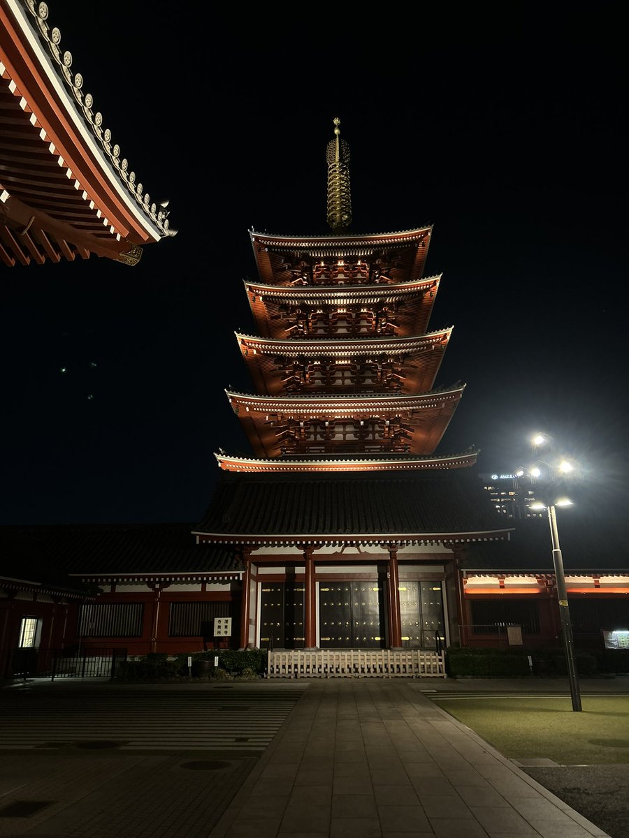muhsiinabdat's tweet photo. Alhamdulillah the 20th country Ive visited, Japan. 

alhamdulillah rezki free ticket selameni.. ni kire first trip yg kene baya flight ticket sndiri n utk trips akan datang 😮‍💨 (klau ade rezki lgi insha Allah) https://t.co/eDqa0lzej1
