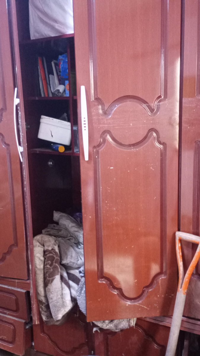 Turma, minha amiga e produtora Paula perdeu tudo na casa dela pela incompetência de Ricardo Nunes! Uma obra d estreitamento de córrego, cedeu e invadiu o muro da casa dela, fazendo perder tudo! Roupas, móveis, eletrodomésticos!

Pix: 11983234132
Beatriz Ferreira Santos