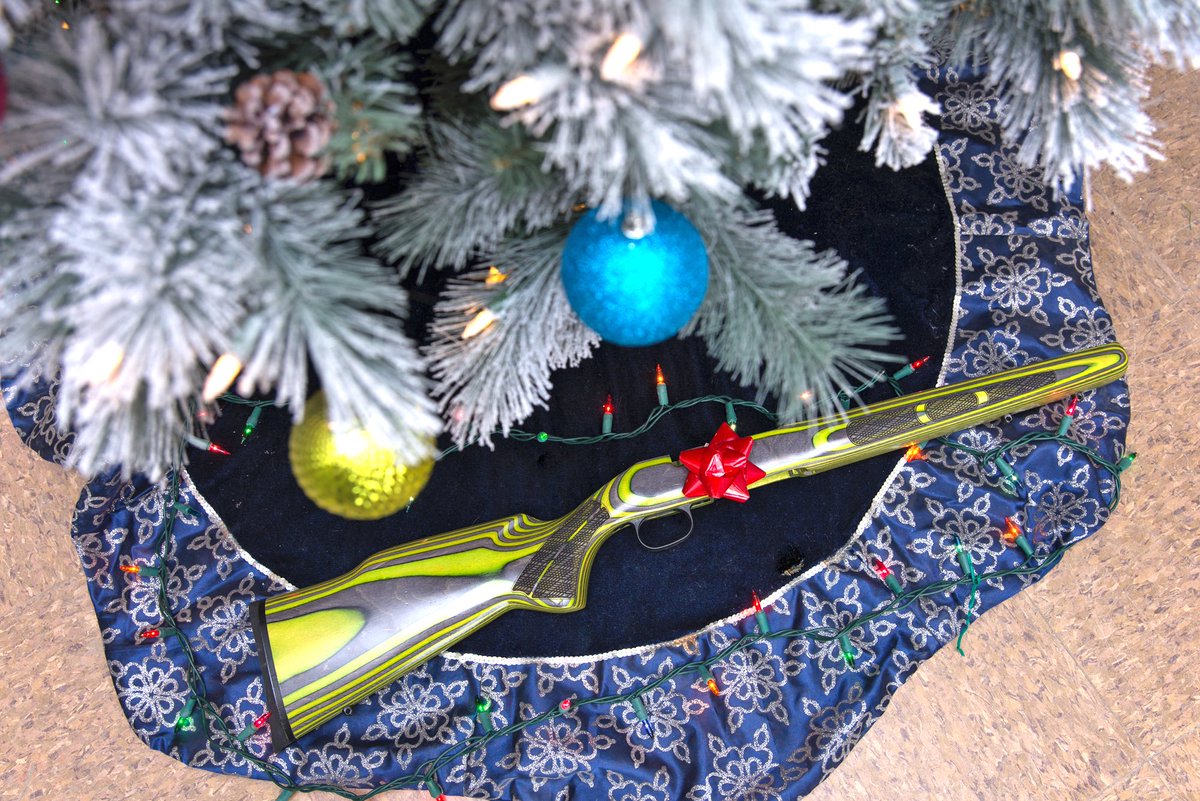 boydsgunstocks's tweet photo. 🎄𝐍𝐨𝐭𝐡𝐢𝐧𝐠 𝐬𝐚𝐲𝐬 𝐌𝐞𝐫𝐫𝐲 𝐂𝐡𝐫𝐢𝐬𝐭𝐦𝐚𝐬 𝐥𝐢𝐤𝐞 𝐚 𝐁𝐨𝐲𝐝𝐬 𝐇𝐚𝐫𝐝𝐰𝐨𝐨𝐝 𝐆𝐮𝐧𝐬𝐭𝐨𝐜𝐤 𝐮𝐧𝐝𝐞𝐫 𝐭𝐡𝐞 𝐭𝐫𝐞𝐞. 

𝖳𝖺𝗀 𝗌𝗈𝗆𝖾𝗈𝗇𝖾 𝗐𝗁𝗈 𝗐𝗈𝗎𝗅𝖽 𝗅𝗈𝗏𝖾 𝗍𝗁𝗂𝗌 𝗌𝗎𝗋𝗉𝗋𝗂𝗌𝖾! 🎁 https://t.co/O89OBHmC2Q