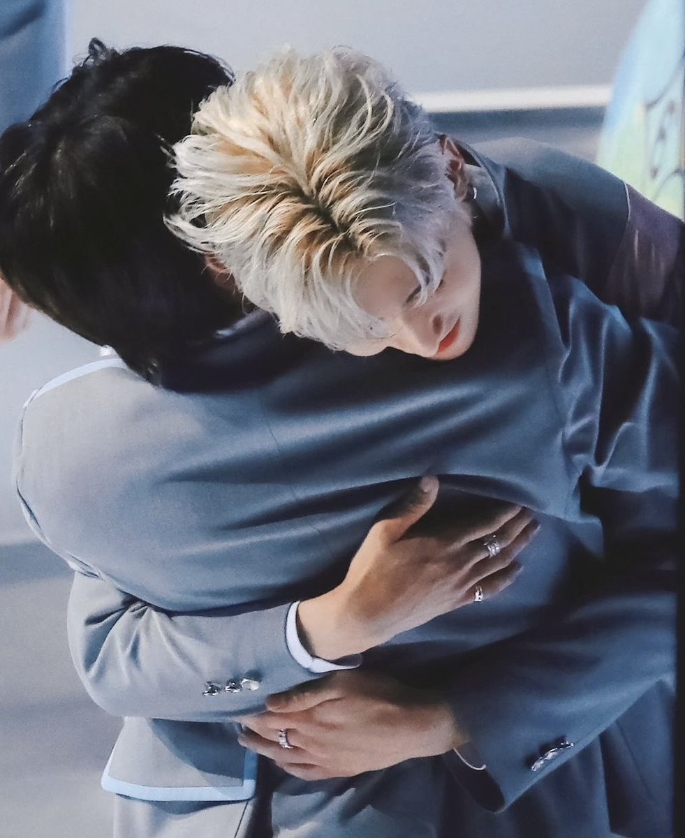 gyubrikcloud's tweet photo. gyubrik being inseparable ❤️‍🩹 - a thread as long as the invisible string tying them to each other https://t.co/chbFEXzrvB
