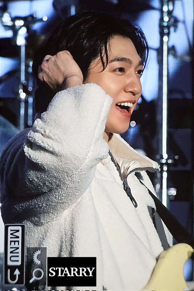 SUNGTARRY116's tweet photo. 241221 #데이식스 #성진 #DAY6 #SUNGJIN

귀여워🐻🤎 https://t.co/9mEZRbJ7Y2