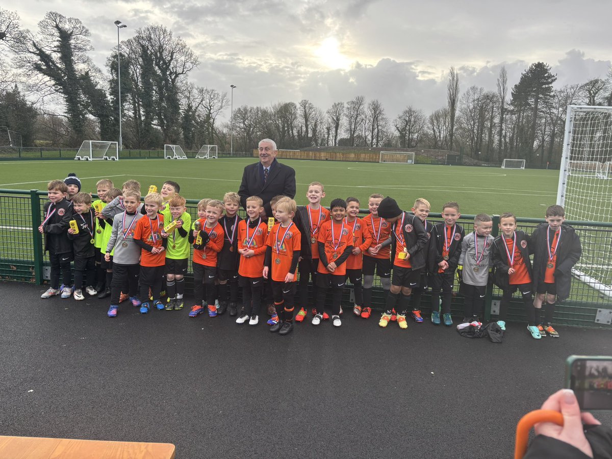 Sir Lindsay popped in to meet our u7s.