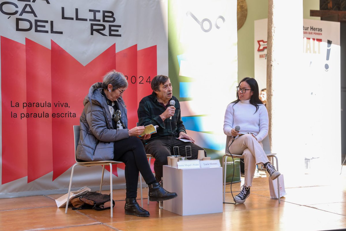 Plaça del Llibre (@placadelllibre) on Twitter photo Jaume Miquel i Peidró i Lucia Moreno, autors d'El trombó de vares (<a href="/Edicions96/">Edicions 96</a>), han acostat al públic, junt a l'editora Dolors Pedrós, aquesta narració de màgia i amor per la música. Jaume Miquel i Peidró i Lucia Moreno, autors d'El trombó de vares (<a href="/Edicions96/">Edicions 96</a>), han acostat al públic, junt a l'editora Dolors Pedrós, aquesta narració de màgia i amor per la música.