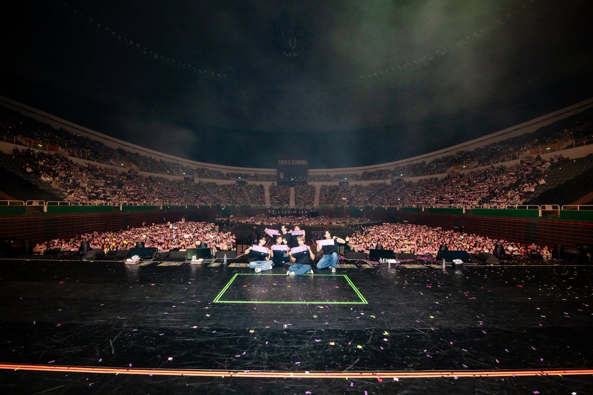 [PHOTO]

20241221 @ 2024 - 2025 INFINITE
15TH ANNIVERSARY CONCERT
<LIMITED EDITION> in TAIPEI DAY1

아시아 투어 시작을 뜨거운 열기로
빛내 주셔서 선물 같은 시간이었어요🌟
내일도 인피니트 곁에서 빛내 주실 거죠?🧚‍♂️

#인피니트 #INFINITE
#15TH_ANNIVERSARY_CONCERT
#LIMITED_EDITION