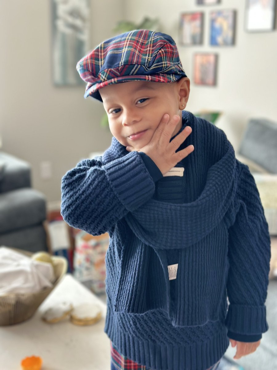 ImMyOwnLeader's tweet photo. Happy holidays from my main little guy, Princeton Alexander 🎄 https://t.co/yz3u0mfJfX