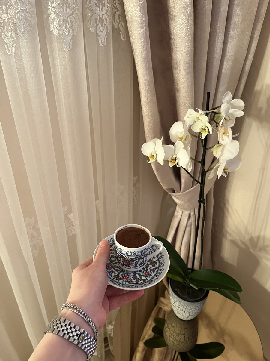 Aralık çiçekleriyle kahve içildi mi kızlarrrrr 💃💅💄☕️