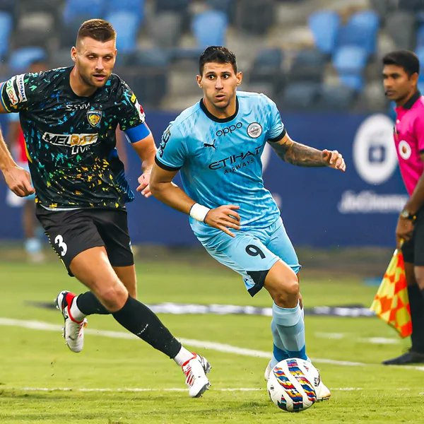 FootballBharati's tweet photo. Nikos Karelis' early goal helped Mumbai City Fc ๐ต defeat Chennaiyin Fc in the #ISL ๐ฎ๐ณ
#IndianFootball #IndianSuperLeague #MFCCFC #MumbaiCityFC #ChennaiyinFC #FootballDeva https://t.co/Dl80FlYrv8