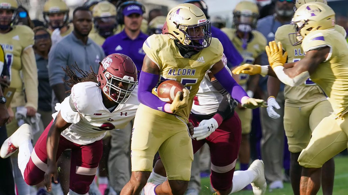boxtorow's tweet photo. Congratulations to Alcorn State tight end Tavarious Griffin for being selected into the HBCU All-America team @AlcornStateU https://t.co/EskLMugw3j