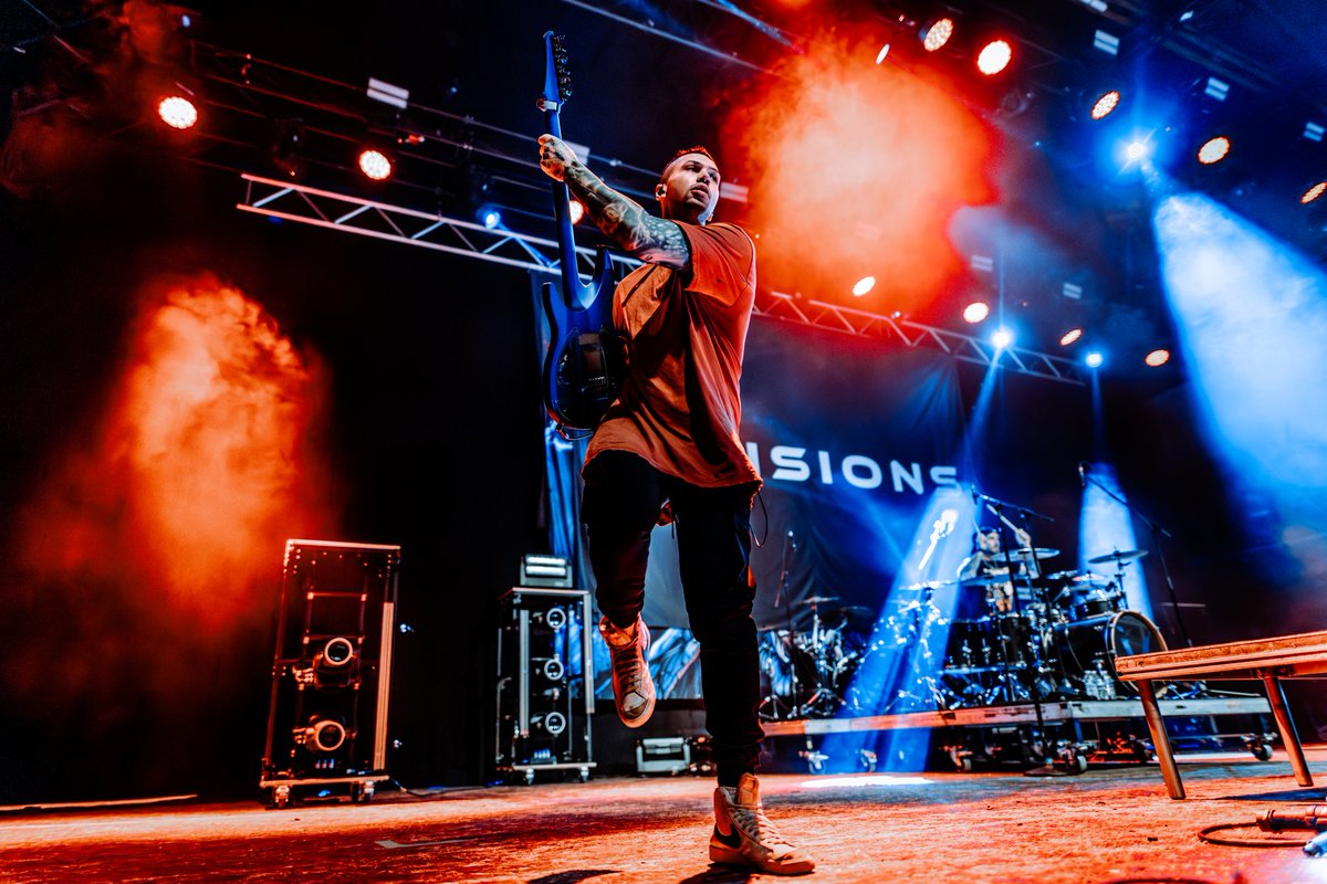 This is why we love Germany 🫶🇩🇪

Massive love to <a href="/CurrentsCT/">Currents</a> &amp; <a href="/missmayiband/">Miss May I</a> for letting us be part of their biggest headline show to date! 

One more ripper with Acres tonight in Antwerp before we race St Nic ho, ho home ❄️🎅

📸: <a href="/sara/">Sara Morishige</a>.velezherrero

iV