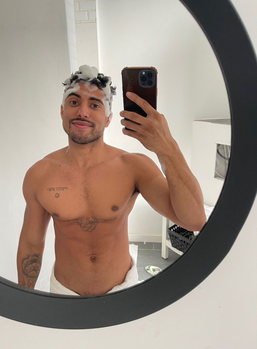 Ramonvilela2_'s tweet photo. 😬🚿 https://t.co/kJ6J0L8LYb