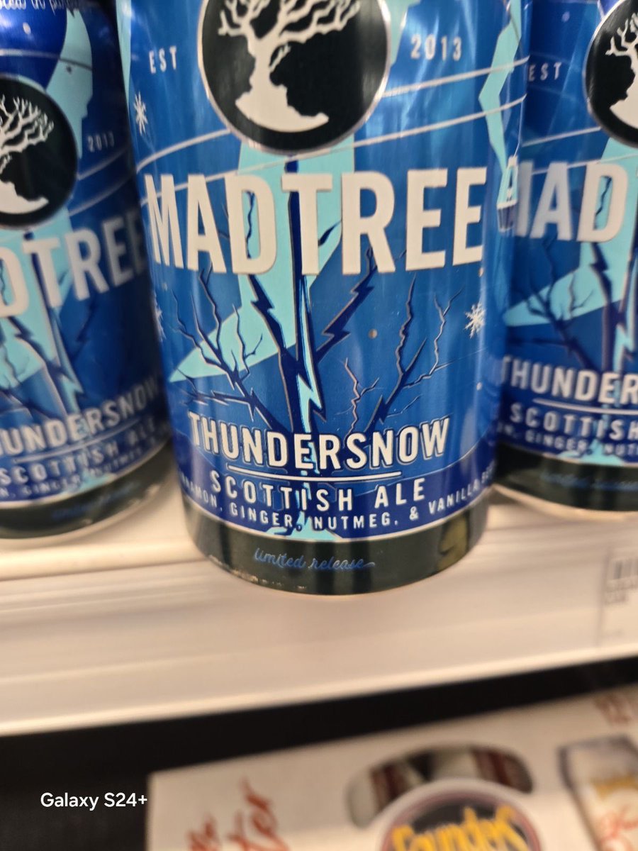 mammatusman's tweet photo. Should I buy a 6 pack of Thundersnow? #beer #weather #Scottish #Ale #Thundersnow #Madtree #winter https://t.co/PD5Mw4svq4