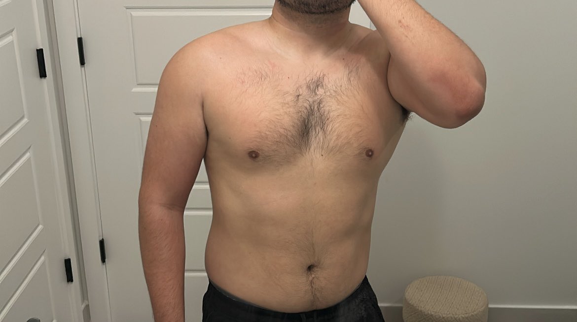 texasguy21's tweet photo. bulking season progress 😅 https://t.co/n1zMhDzHN6