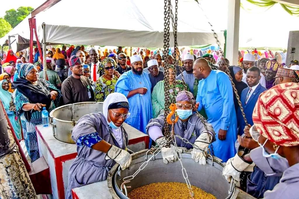 DiademConsults's tweet image. As part of project activities for the scale-up phase of the @nfwp_sup Nigeria for Women Project (NFWP) in Niger State, the Hon. Min of Women Affairs commissioned 41 Collectives for the rice value chain in Gurara L.G.A.

#WorldBankGroup #NFWP #FMWA #NigerStateGov #diademconsults