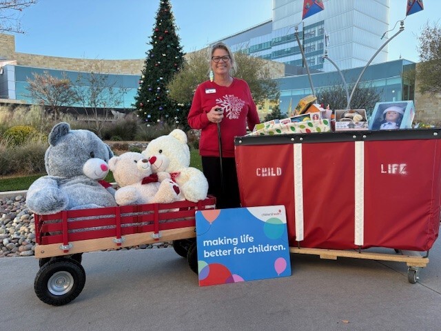 PriceBrothersKC's tweet photo. 🎄 Making Spirits Bright at Rye Bunker Hill! 🎁

A heartfelt THANK YOU to our incredible residents, prospects, and staff who came together to spread joy this holiday season! Your generous donations and the beautiful cards created during our Cookies and Cards event have made a... https://t.co/v753LMFk5v