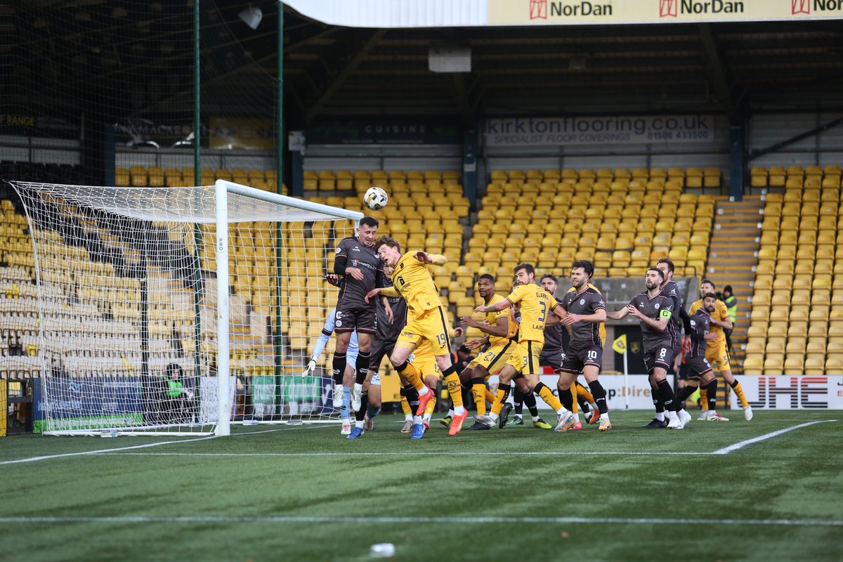 LiviFCOfficial's tweet photo. 📸 First half action shots

@FWalker_Photos https://t.co/2H79nsh5Pe