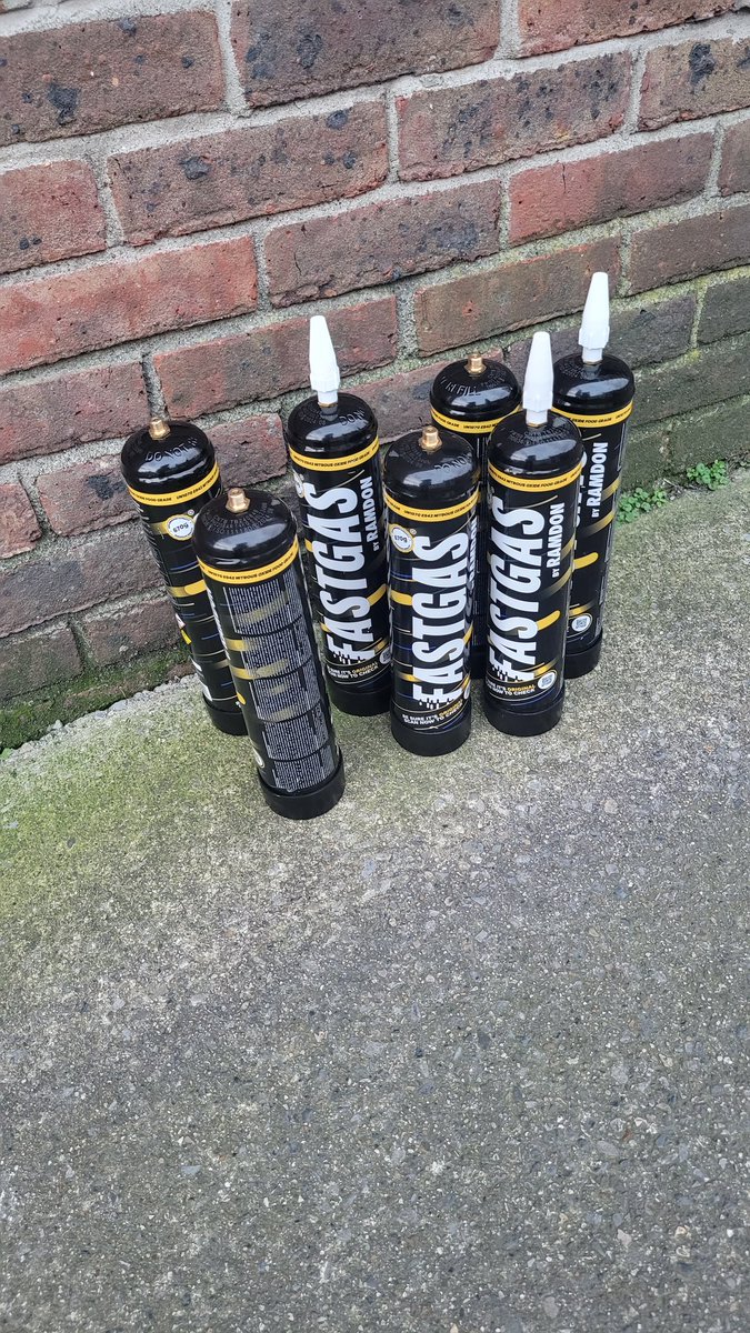 Joan Scales (@joanscalesit) on Twitter photo Gas canister abandoned at Portobello Harbour <a href="/DubCityCouncil/">Dublin City Council</a> <a href="/GardaTraffic/">An Garda Síochána</a> #worriedcitizen Gas canister abandoned at Portobello Harbour <a href="/DubCityCouncil/">Dublin City Council</a> <a href="/GardaTraffic/">An Garda Síochána</a> #worriedcitizen