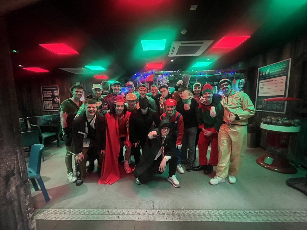 Mavs Christmas do🎅🏻 <a href="/WorthingUtdFC/">Worthing United FC</a>