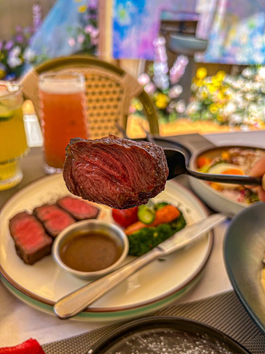 Good food is the foundation of happiness.😋
#Dryagedbeef