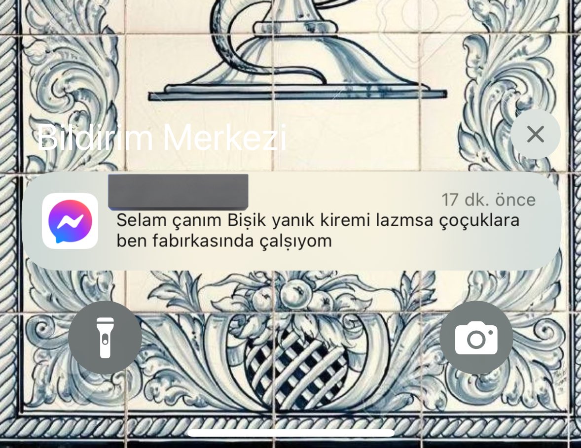 Şimdi sana ne mesajlar geliyordur..