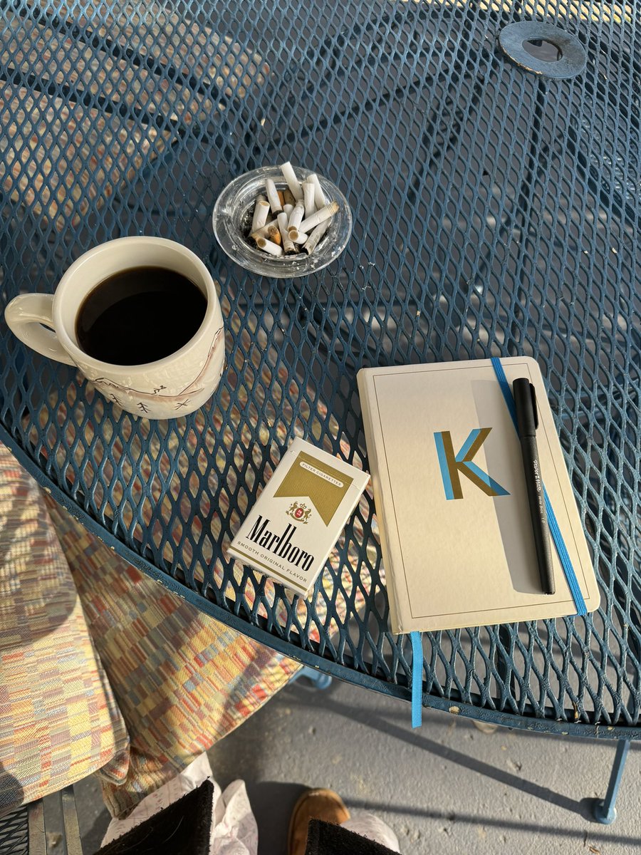 shagadeIic's tweet image. #itsmylife