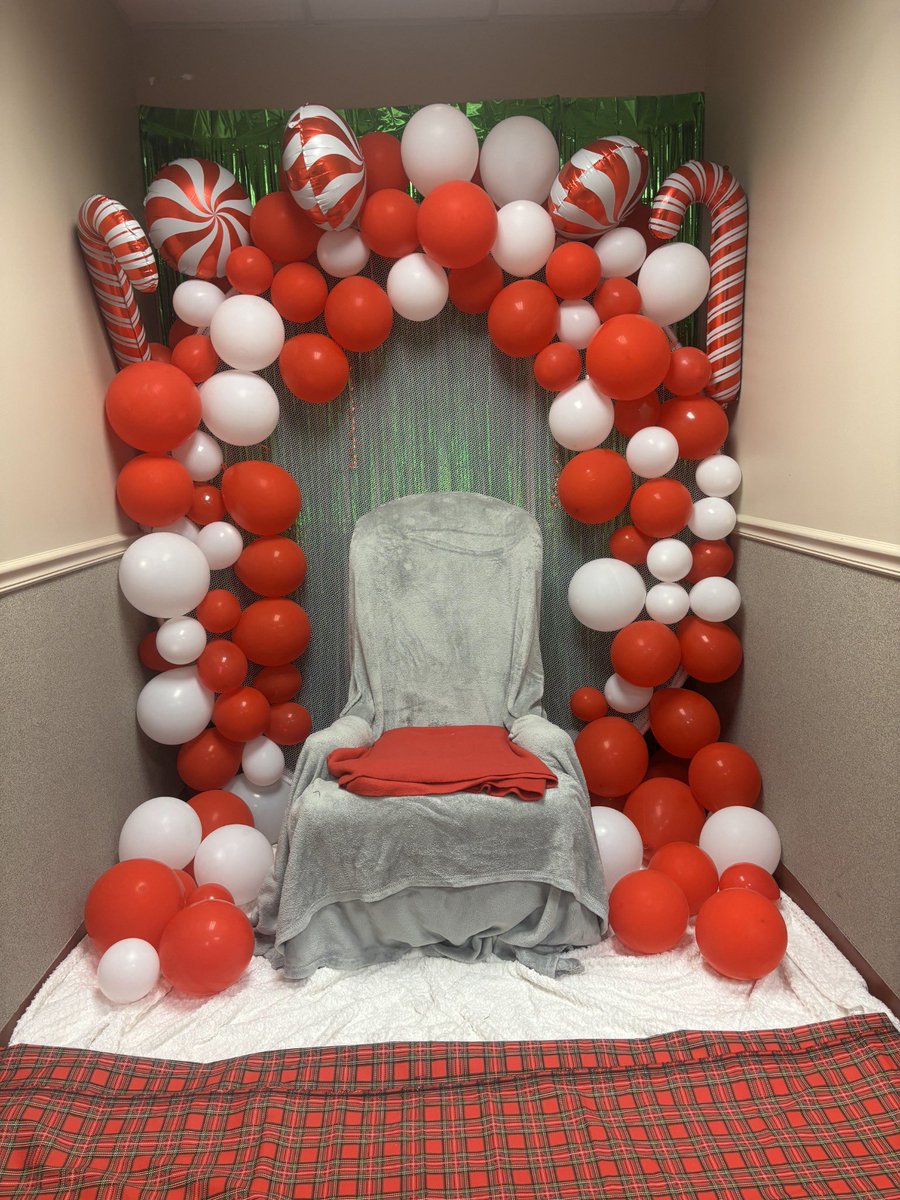 CobbAnimal's tweet photo. Itβs beginning to look a lot like Santa Paws is coming to Cobb!! #adoptme #AdoptDontBuy #dogs #CatsLover #freeadoptions https://t.co/I8NZGWQqhd