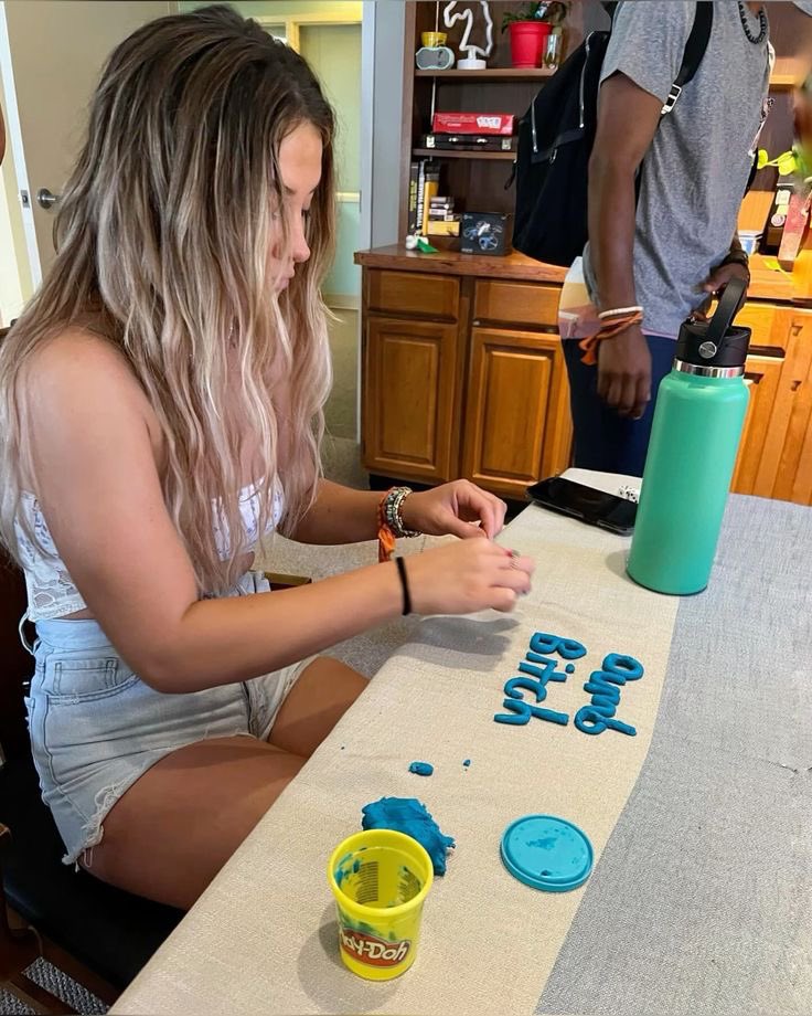 drewstaarkey's tweet photo. This, whatever it says on the table, is getting old. Wouldn’t trade you for anything except for some peace and quiet. Stop driving me nuts. Happy birthday, @madelynncline. https://t.co/aiRKqQwMR8