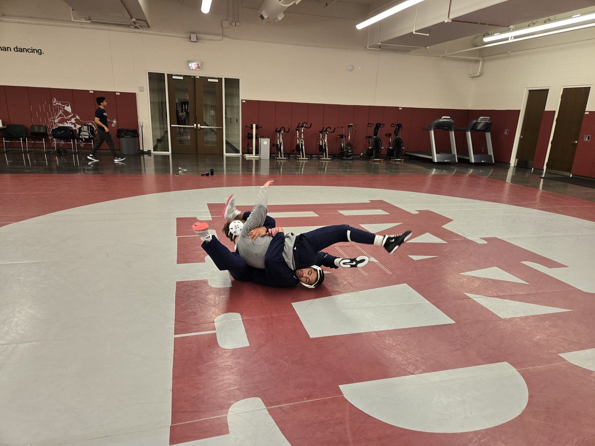pennstateWREST's tweet image. A morning workout in Nashville as we get ready for tomorrow's Journeymen Collegiate Duals! We are very grateful to the Montgomery Bell Academy  @MontgomeryBell for allowing us to practice here! A great place to be, and great hosts! Thank You!! #PSUwr