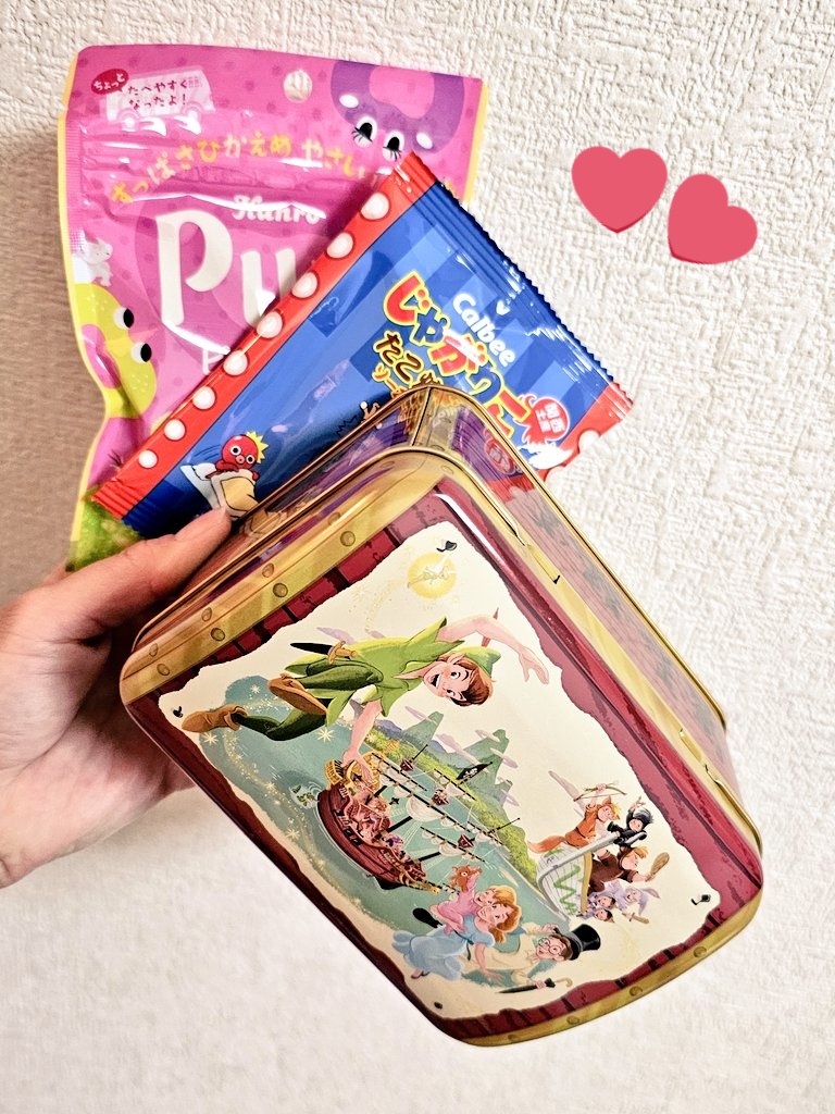 他にも、観にきてくれた方からお菓子の
差し入れを頂きました！🍫💕
「泣いたり笑ったりで忙しかった！」
と言ってくださってました(笑)
楽しんでもらえて本当によかったです！🥲

明日も頑張ります！！✊️✊️