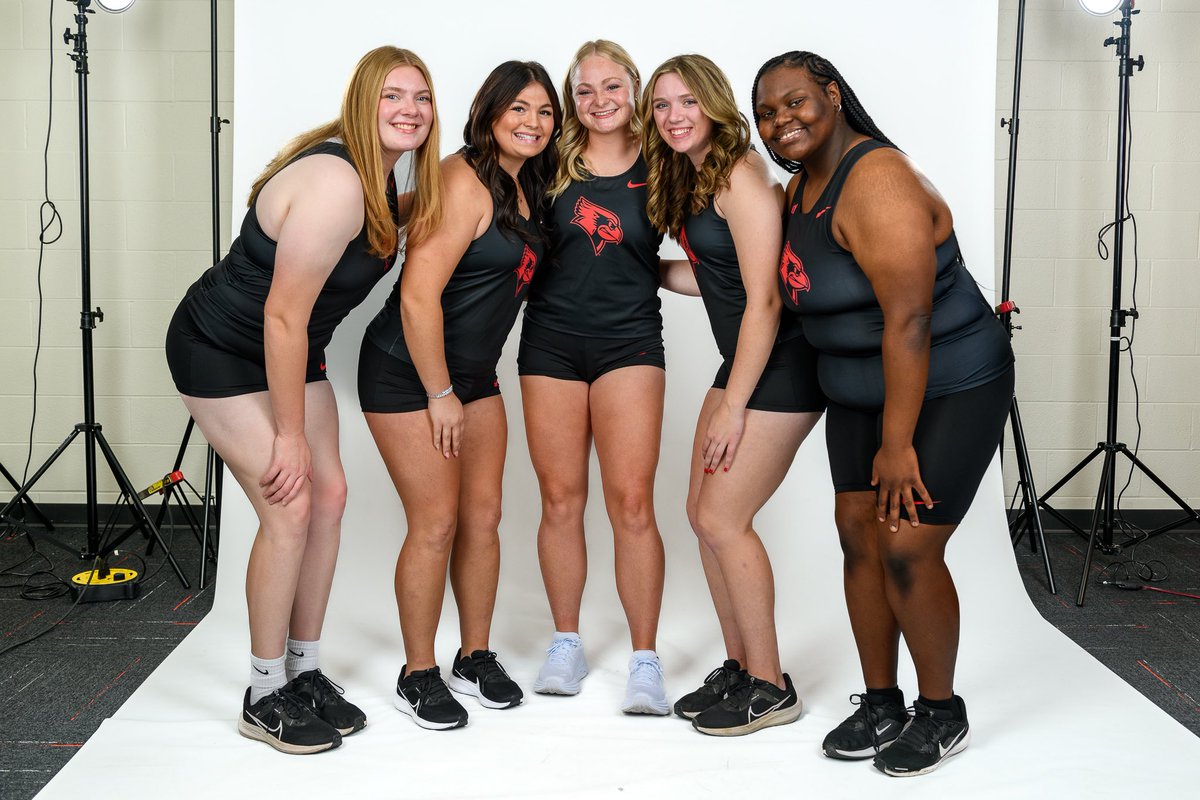 christascott06's tweet photo. Wishing Adi Scott and her fellow teammates an amazing 2025 season! Here are some pictures of my girl from media day. #BabyRedbird #TrackAndField #RedbirdNation #MediaDay #SophomoreYear #GoRedbirds #ProudParent https://t.co/EE5uQIEylv