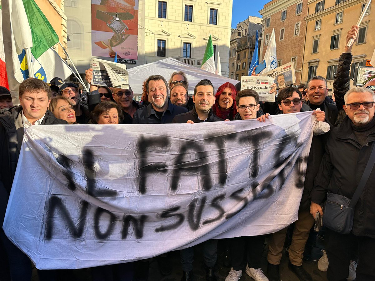 Matteo Salvini tweet media