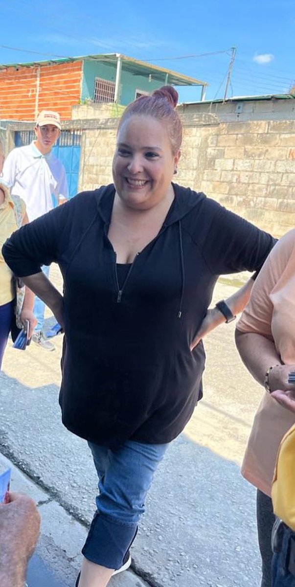 Hace 4meses nos quitaron la sonrisa. han sido meses difíciles 💔Ya casi 24 de diciembre y casi 5 meses. Mi mamá sigue privada de libertad sin motivos. lo acepto, Nos quitaron el alma, la razón de seguir. Le pido a Dios por su pronta liberación-Para todos. #ritacapriti #Venezuela