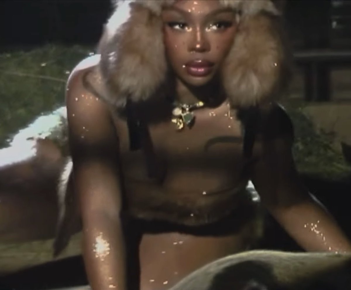 "SOS Deluxe: LANA" — Spotify (4 hours of counting):

"30 For 30" — 1M
"No More Hiding" — 946K
"What Do I Do" — 861K
"Diamond Boy (DTM)" — 791K
"BMF" — 704K
"SBD" — 635K
"Love Me 4 Me" — 578K
"Chill Baby" — 521K
"Drive" — 515K
"Crybaby" — 508K
"My Turn" — 491K
"Kitchen" — 489K